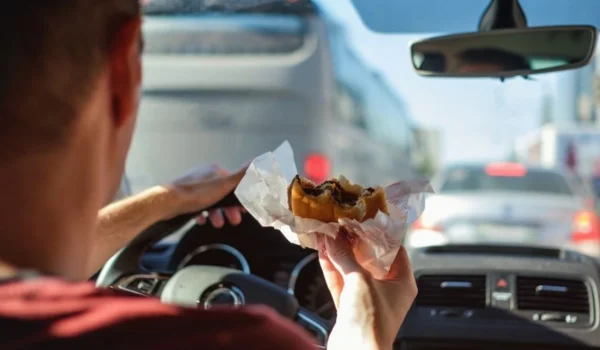 Is It Illegal to Drive While Eating